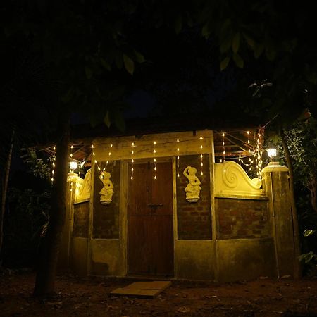 Kayyalas Courtyard Thrissur 외부 사진