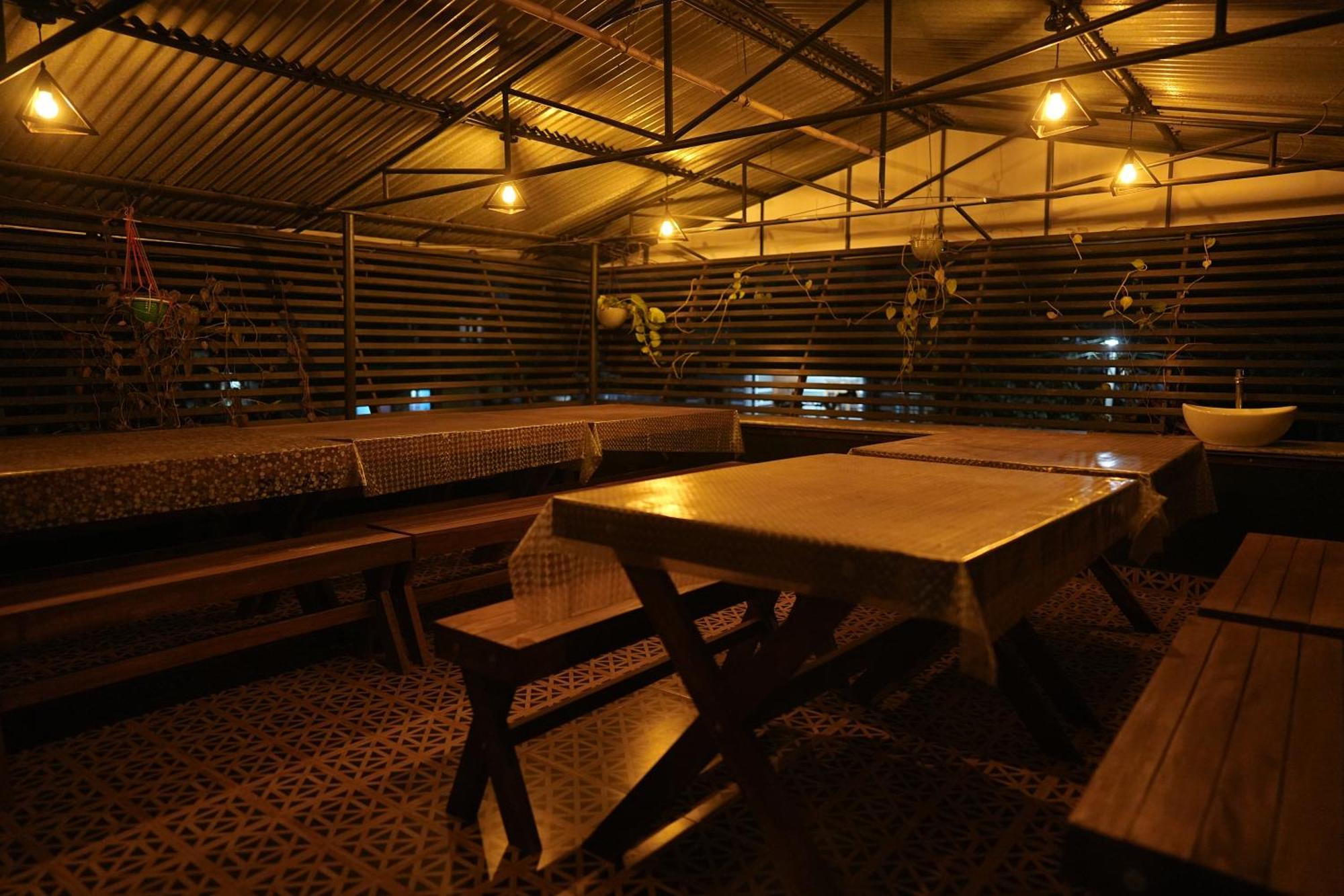 Kayyalas Courtyard Thrissur 외부 사진